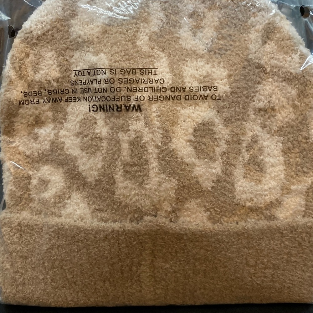 NEW Rich Taupe and Cream Winter Beanie Hat - Picture 2 of 5